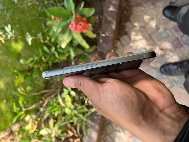 google pixel 8 5