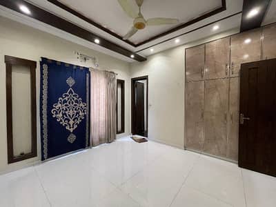 10 Marla Lower Portion For Rent