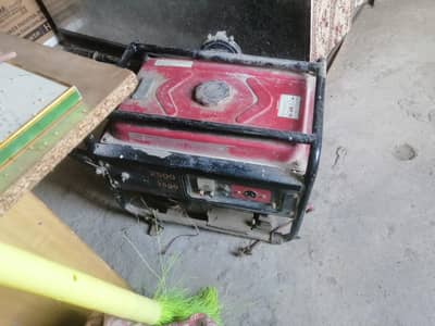 2.5 kWatt Generator for Sale in Good Condition with Gas Kit