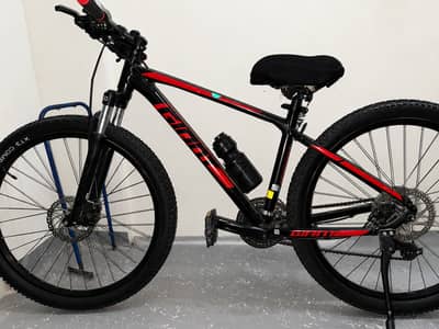 GIANT Aluminum Mountain Bicycle