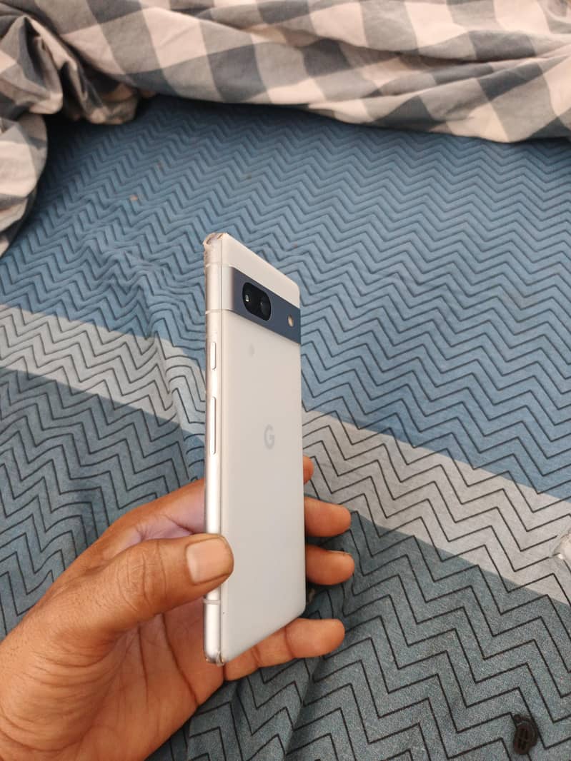 Google Pixel 7a Good condition 2