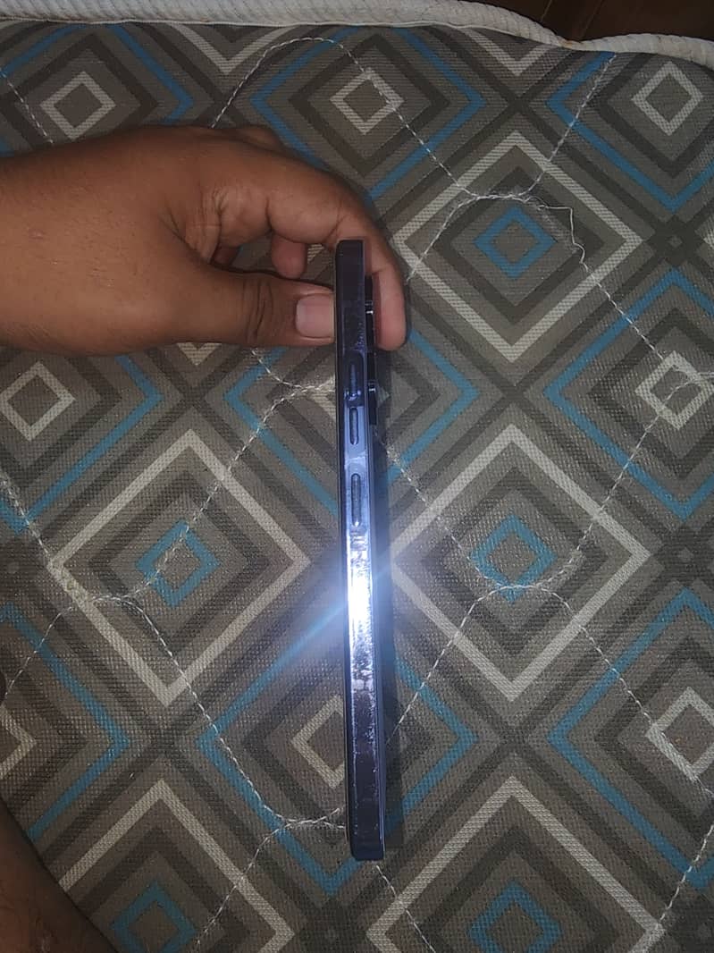 Tecno CAMON 20 Pro 4