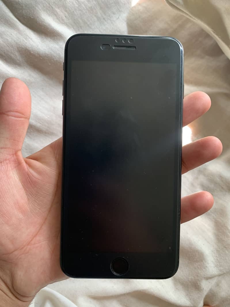 Apple iPhone 7 Plus 2
