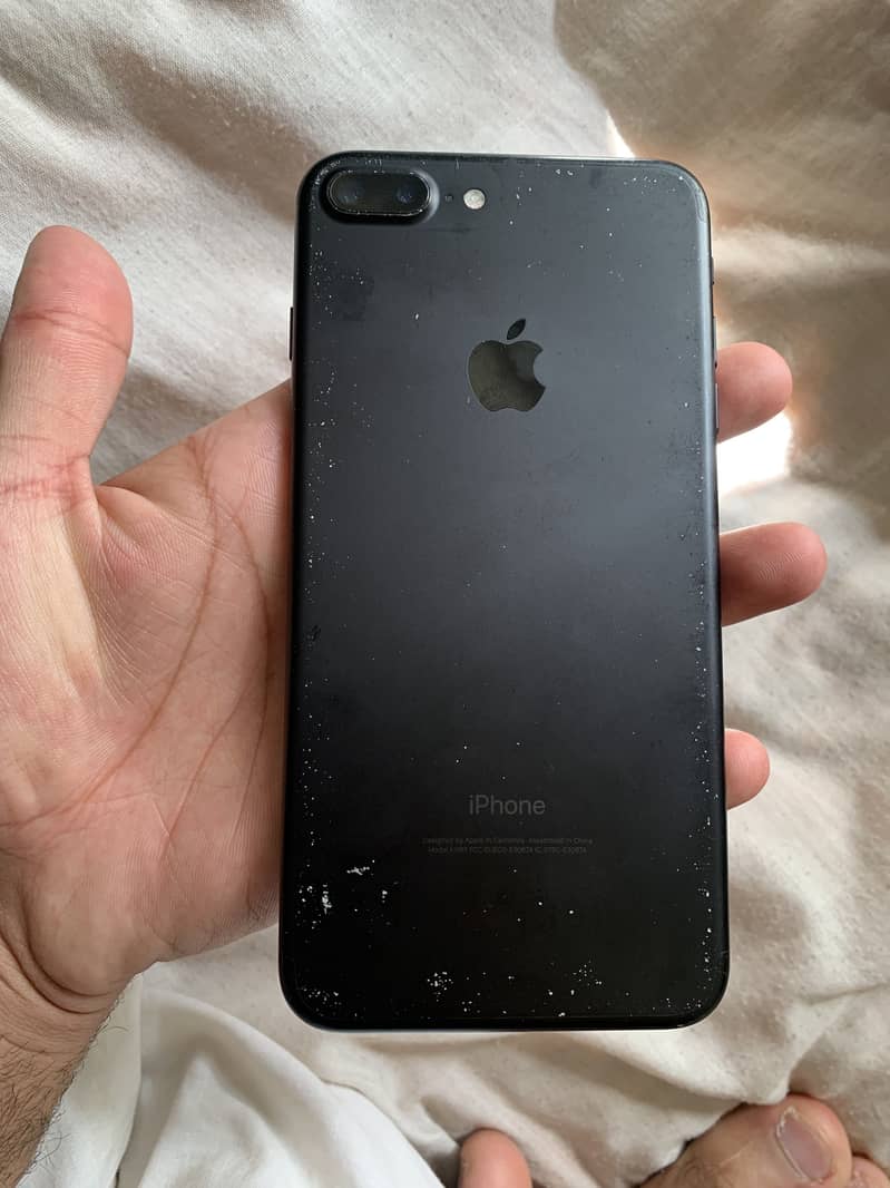 Apple iPhone 7 Plus 3
