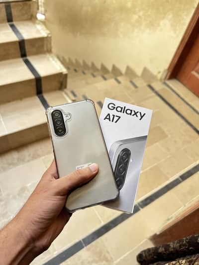 SAMSUNG Galaxy A17