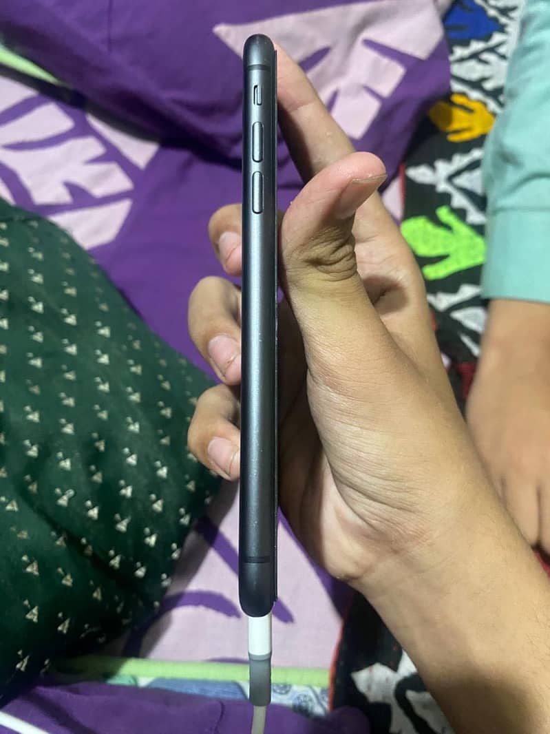 IPHONE 11 64gb 1