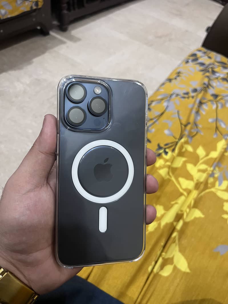 iPhone 15 Pro max 0