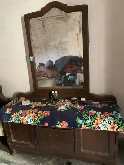 dressing table for sale urgent