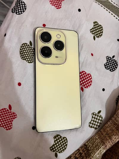 Infinix hot 40 (8+8) Ram and 256 Gb storage (0334-5109231)