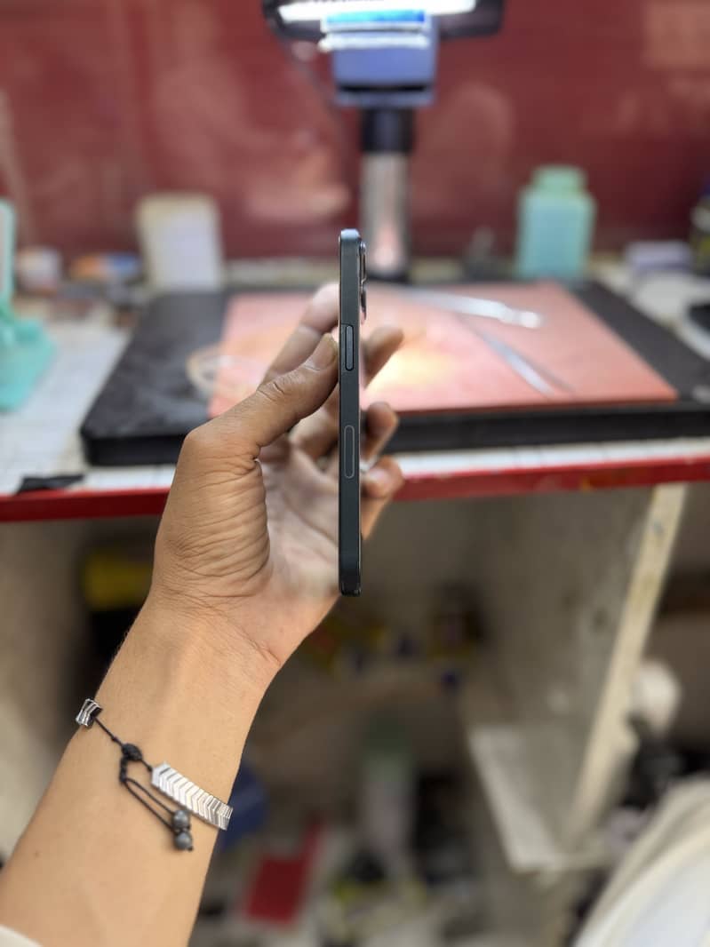 Iphone13 4