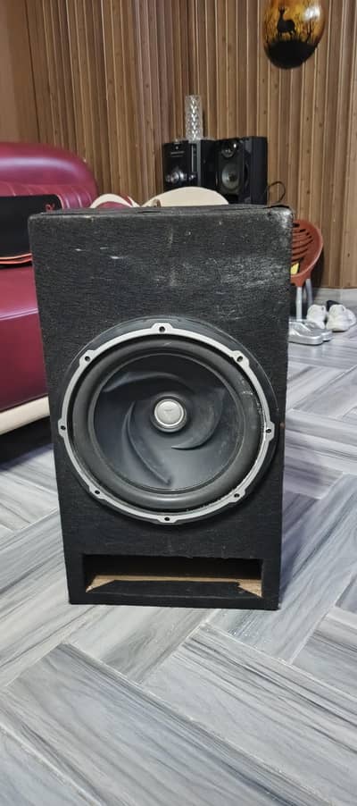 amplifier and speaker available for sale