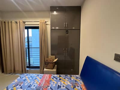 Girls Hostel Room On Sharing