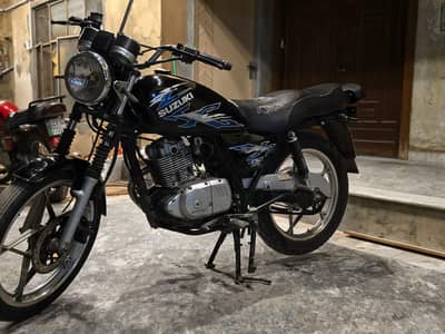 suzuki gs 150 se