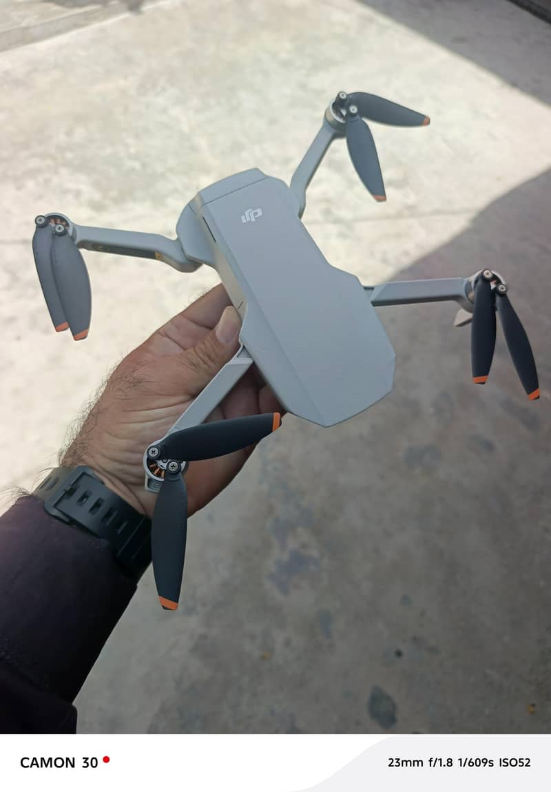 Dji mini se 12