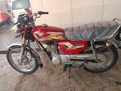 Honda 125 model 2025 register end of 2024