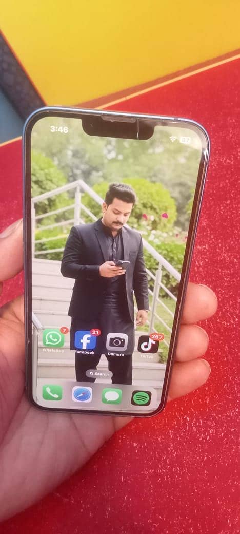 Apple iPhone 13 3