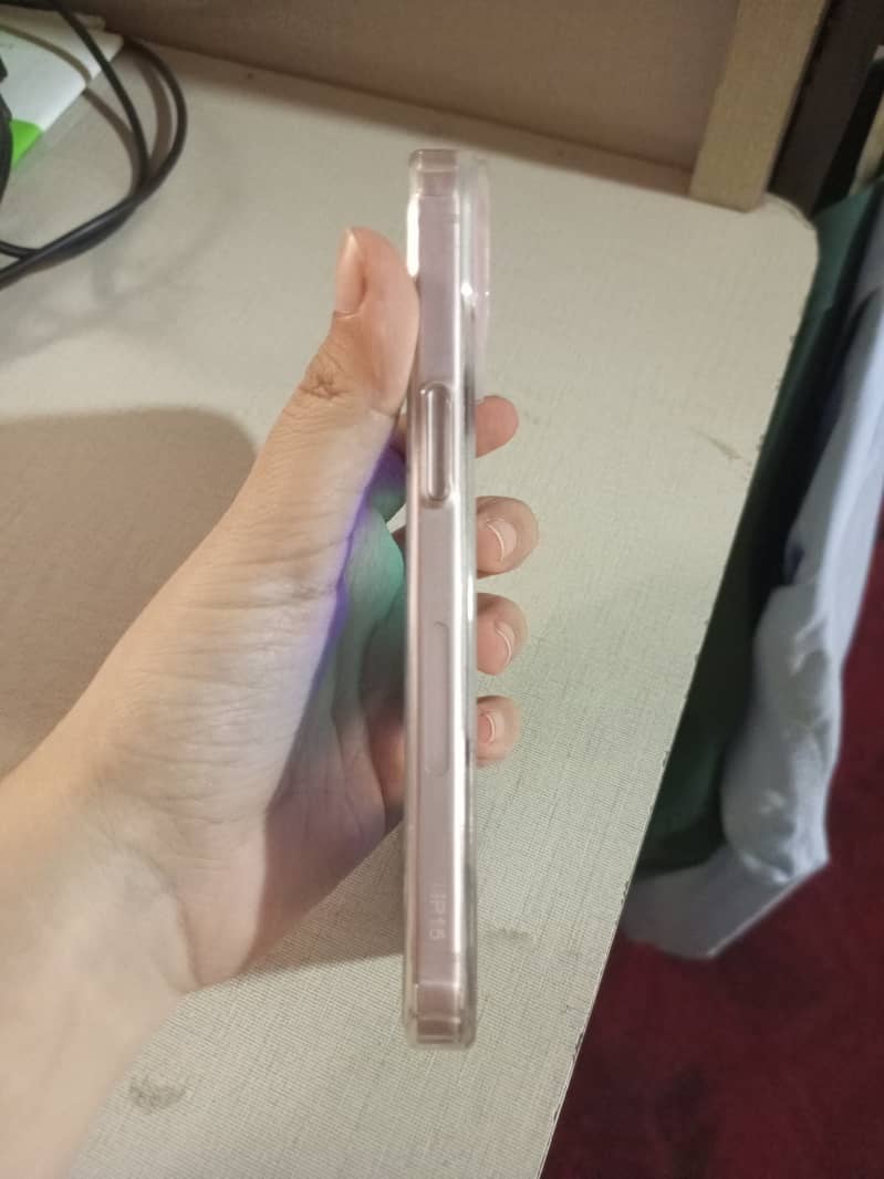 Apple iPhone 15 3