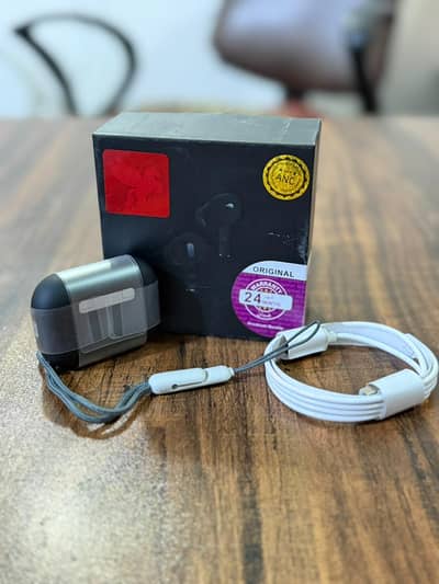 Airbuds Pro 2.  Whatsapp 03014151200