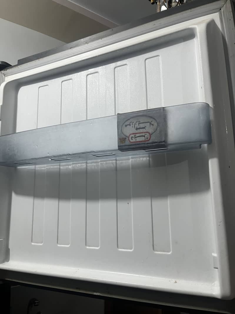 Fridge / refrigenrator 7