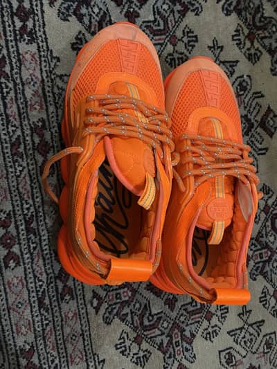 Versace chain reaction 45 size