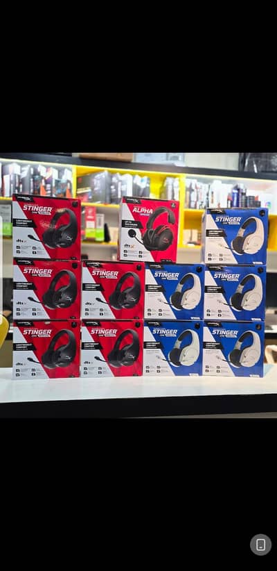 Hyper x Cloud Stinger box open in new condition blue tooth wire less