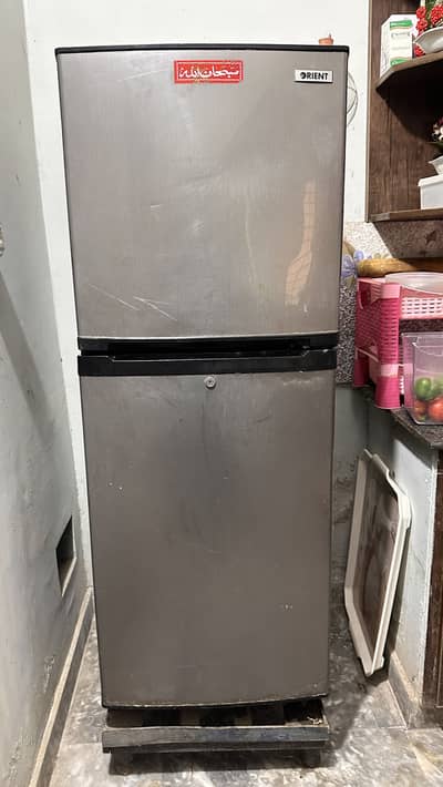 Medium Size fridge all Ok