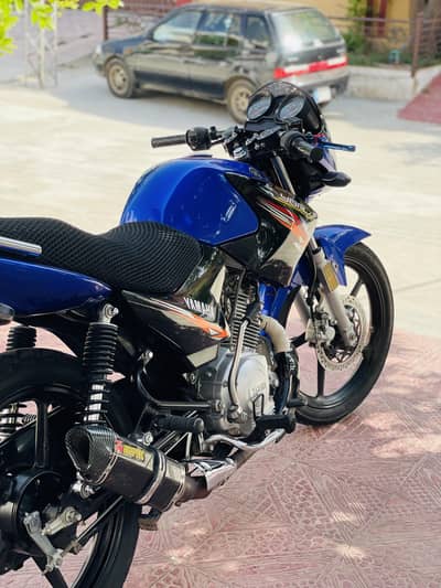 YAMAHA YBR 125