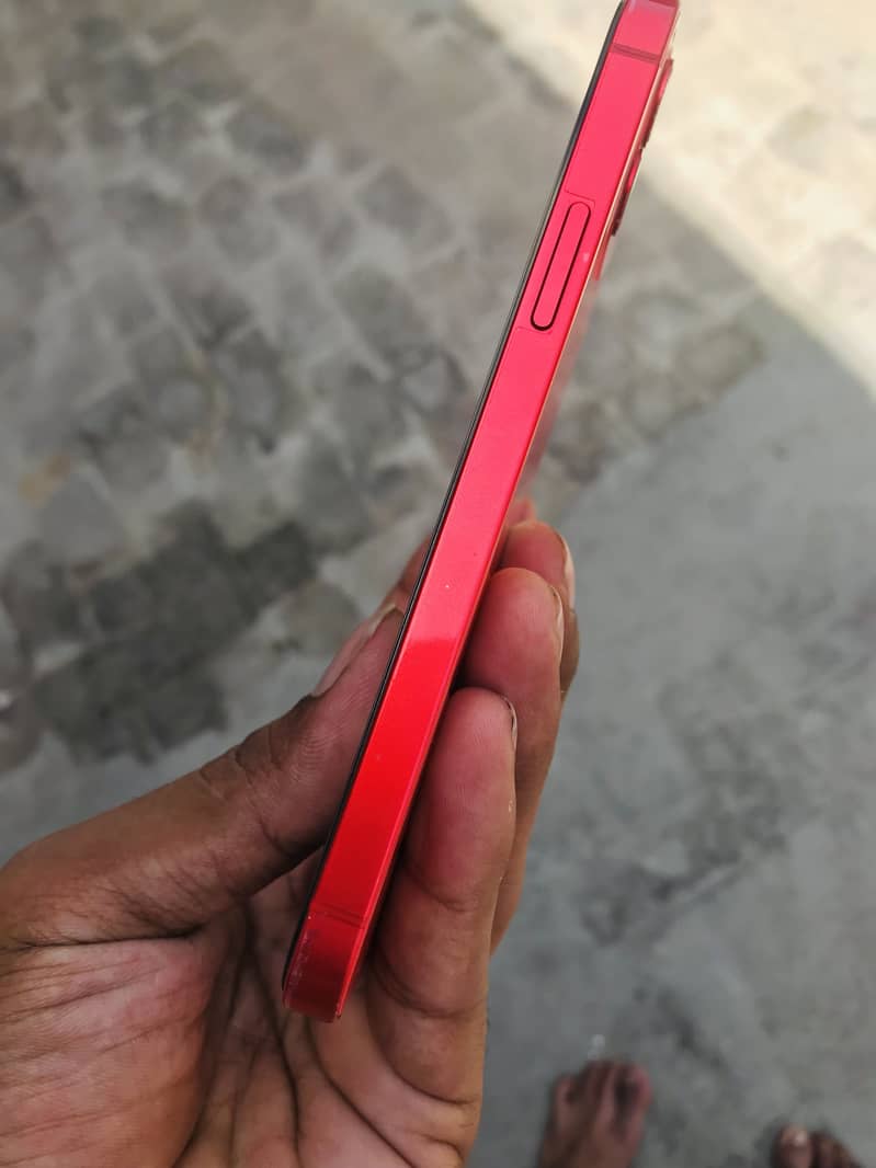 iPhone 12 3