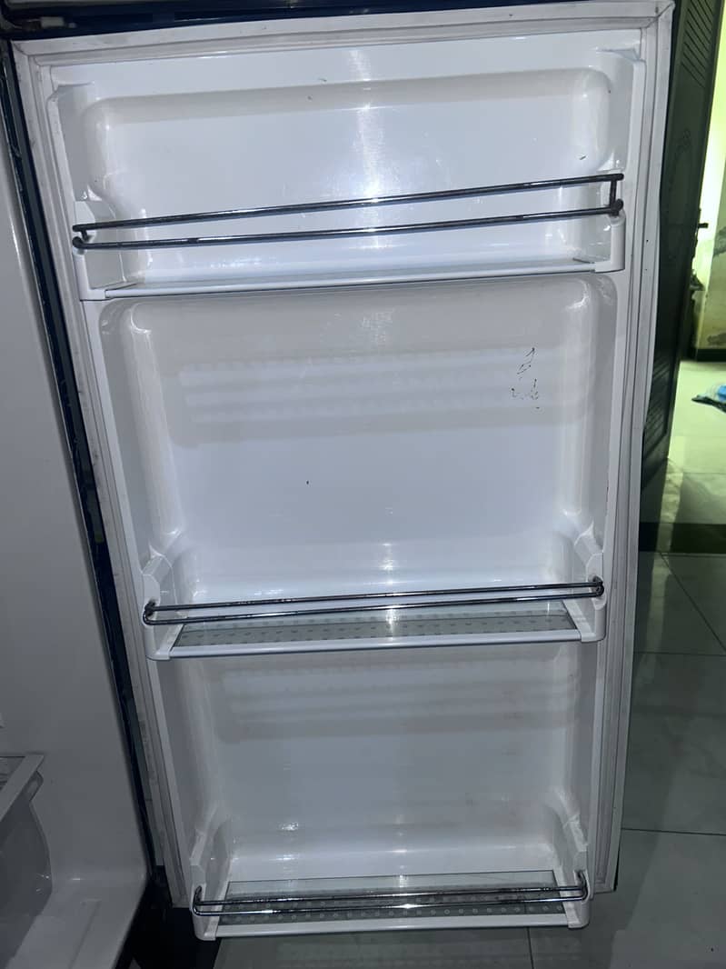 Waves refrigerator 5
