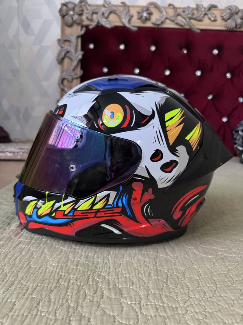 LS2 Helmet 0