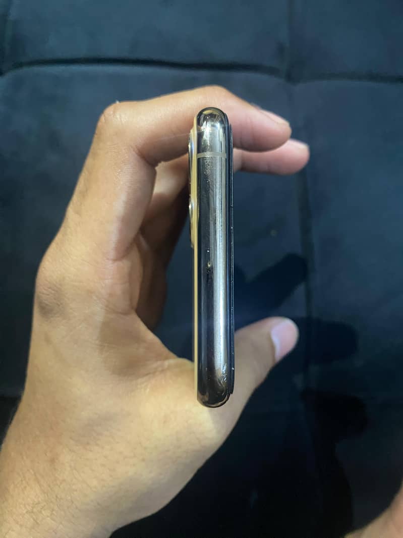 iphone 11 pro 1