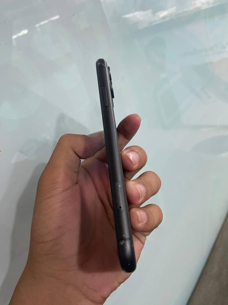 iphone 11 3
