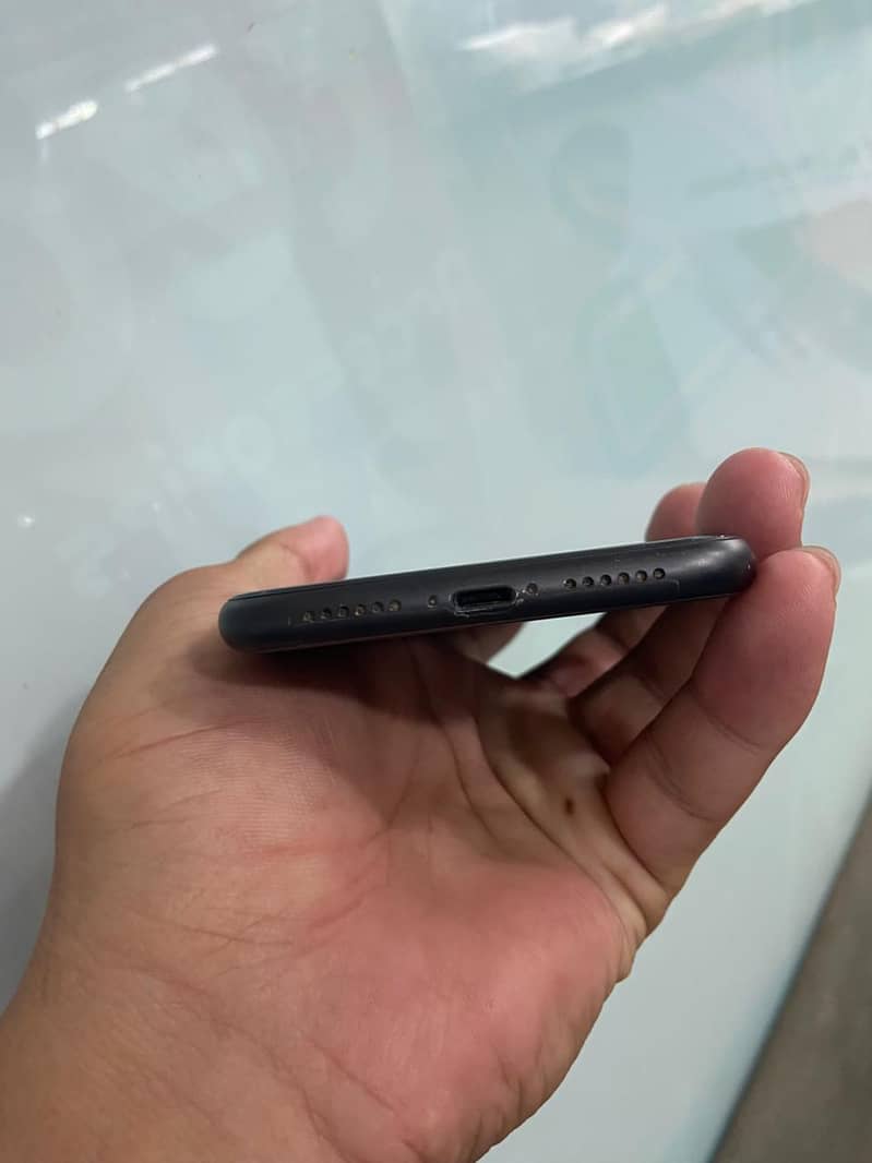 iphone 11 4