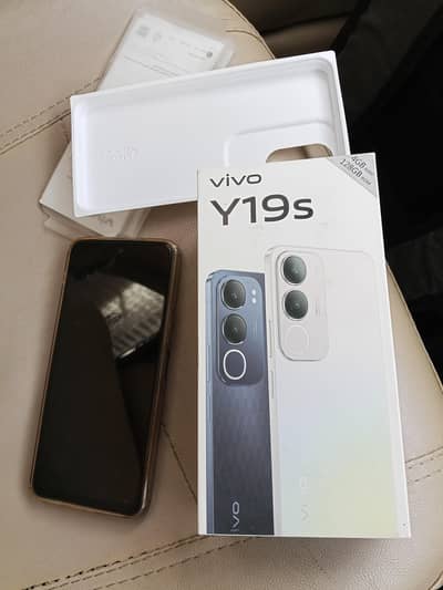 Vivo Y19s 4/128 with box charger