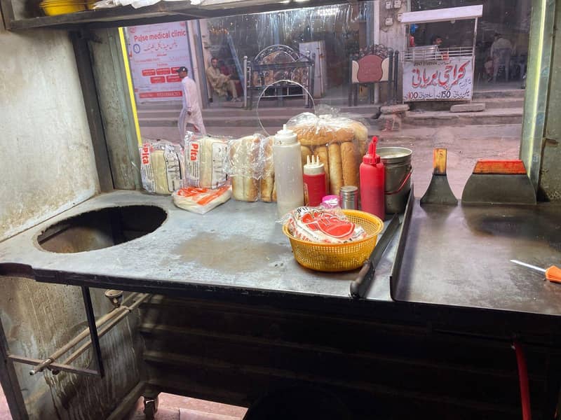 Burger & shawarma counters 3