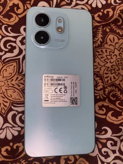 8/128 complete box 6month warranty bhi ha