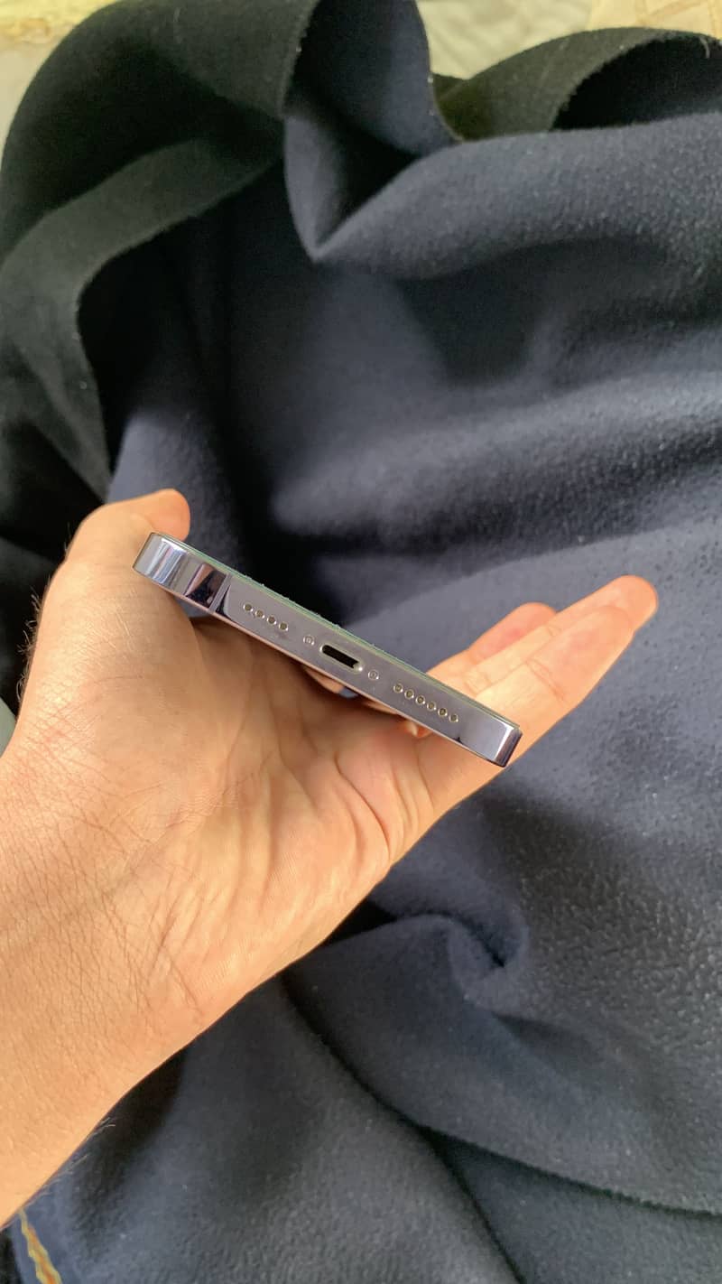 Apple iPhone 14 Pro Max 2