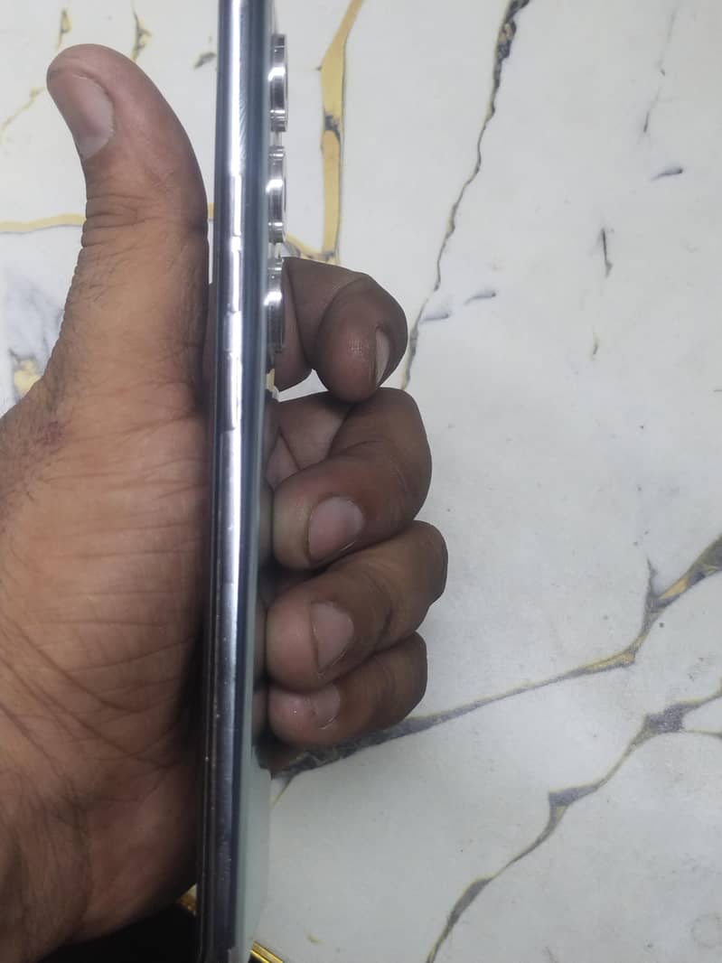 Camon 40 pro 1
