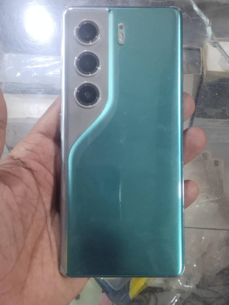 Camon 40 pro 3
