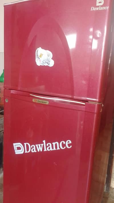 urgent sale dawlance fridge.