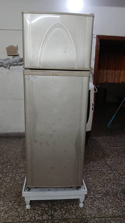 Dawlance refrigerator model-9166
