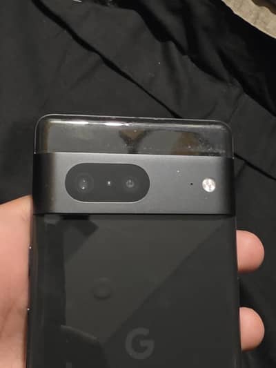 8/10 Pixel 7 8/128