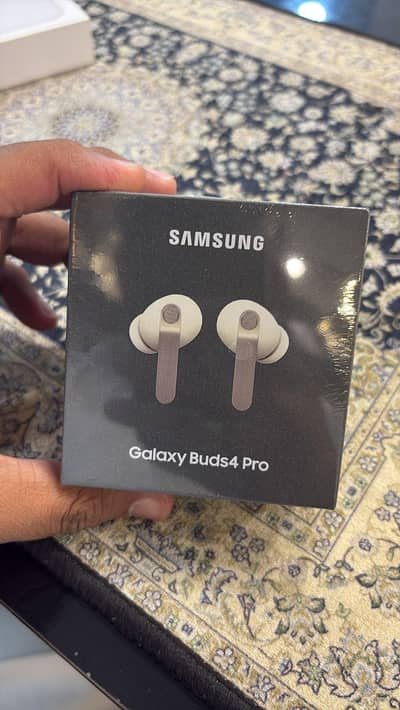 Samsung Galaxy Buds4 Pro (Pink Gold)