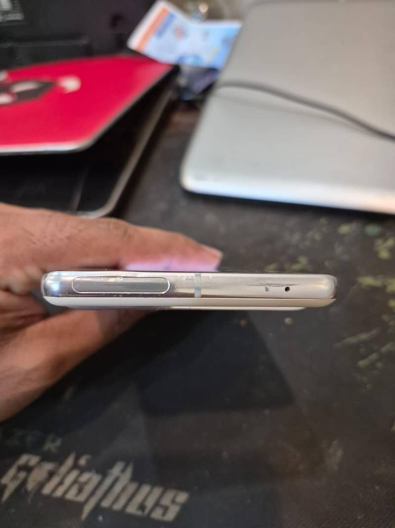Google pixel 7 pro 4