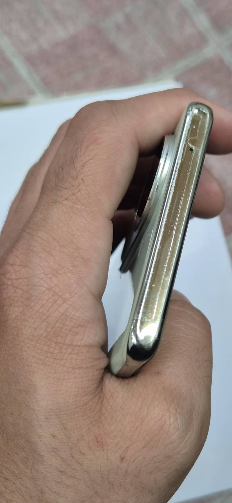 v 40 e 2