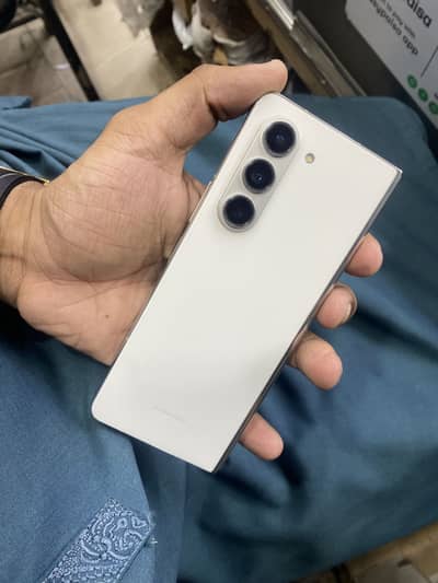 fold 5 non pta 12/256 gb