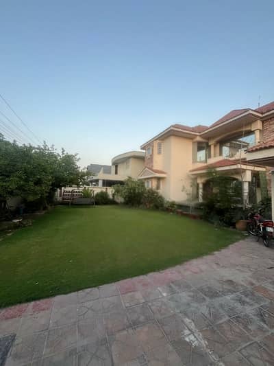 32 Marla Upper Portion Is Available For Rent In EME.
