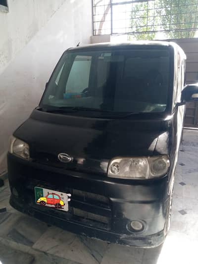Daihatsu Tanto Car