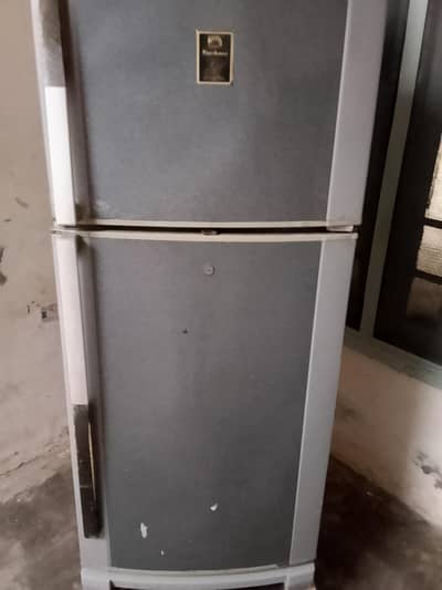 fridge all ok hy xhalny my Cooling km krti hy mobile 03167541376