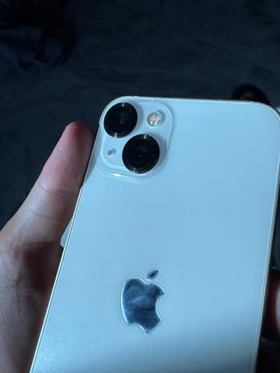 Apple iPhone 13